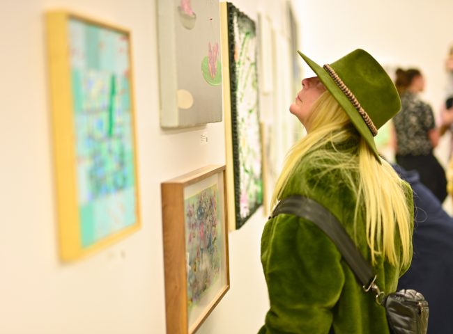 2024 Venice Family Clinic Art Walk + Auction: Art Collector & Artist Reception